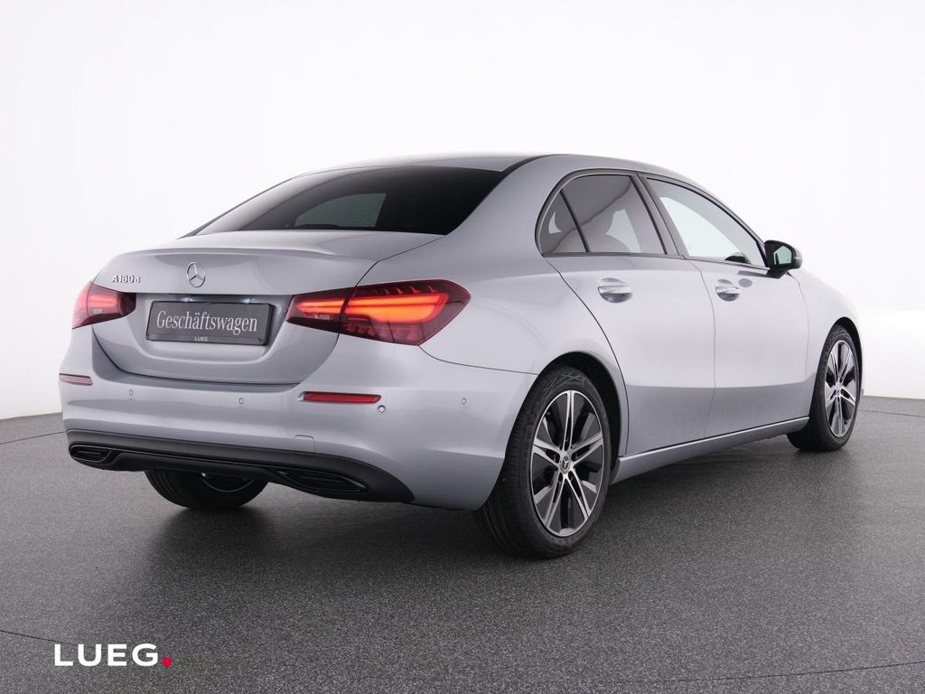 Mercedes-Benz A 180 2025
