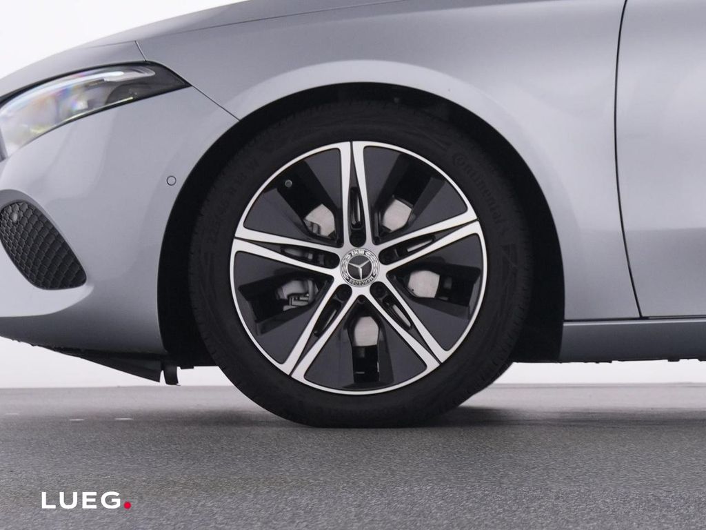 Mercedes-Benz A 180 2025