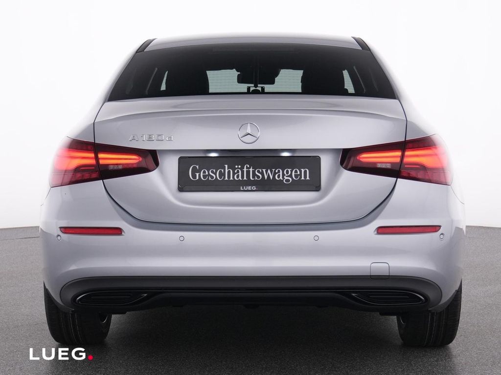 Mercedes-Benz A 180 2025