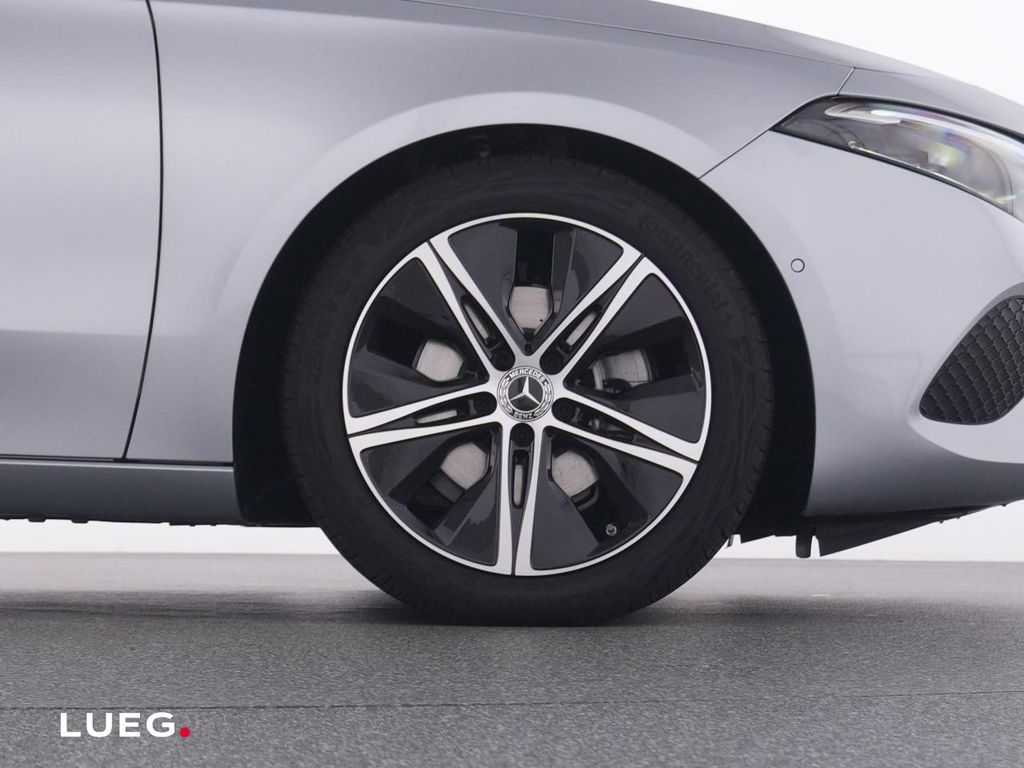 Mercedes-Benz A 180 2025