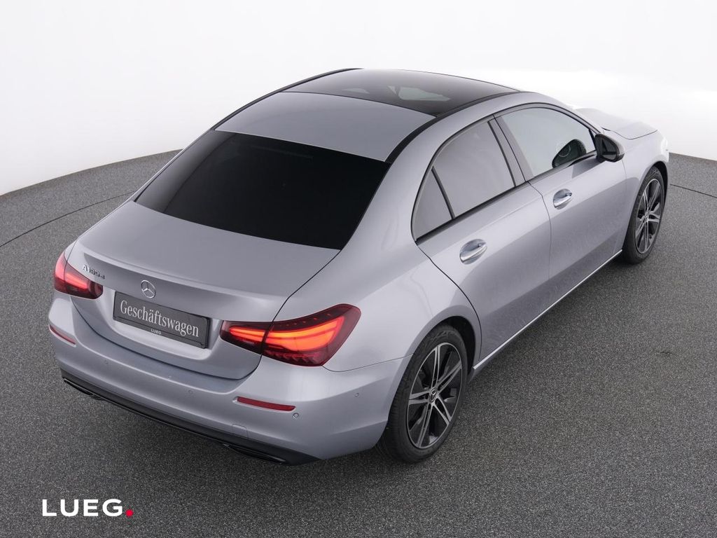 Mercedes-Benz A 180 2025