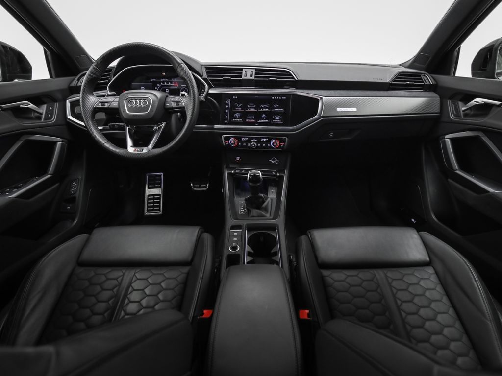 Audi RSQ3 2024