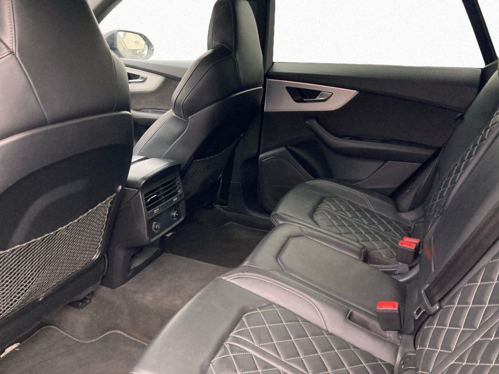 Audi SQ8 2022