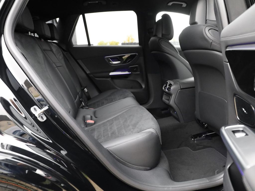 Mercedes-Benz GLC 300 2025