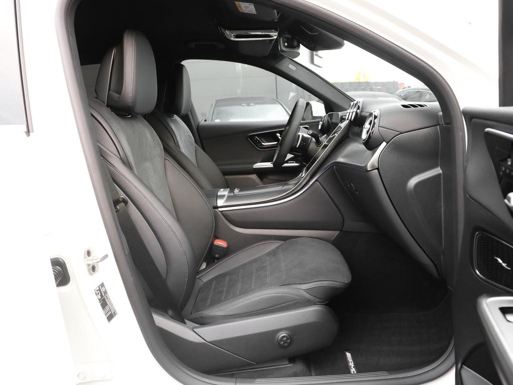 Mercedes-Benz GLC 300 2025