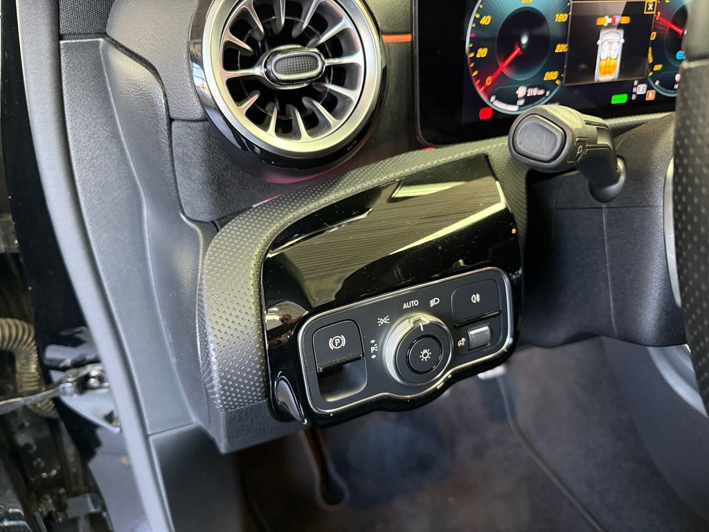 Mercedes-Benz A 250 2022