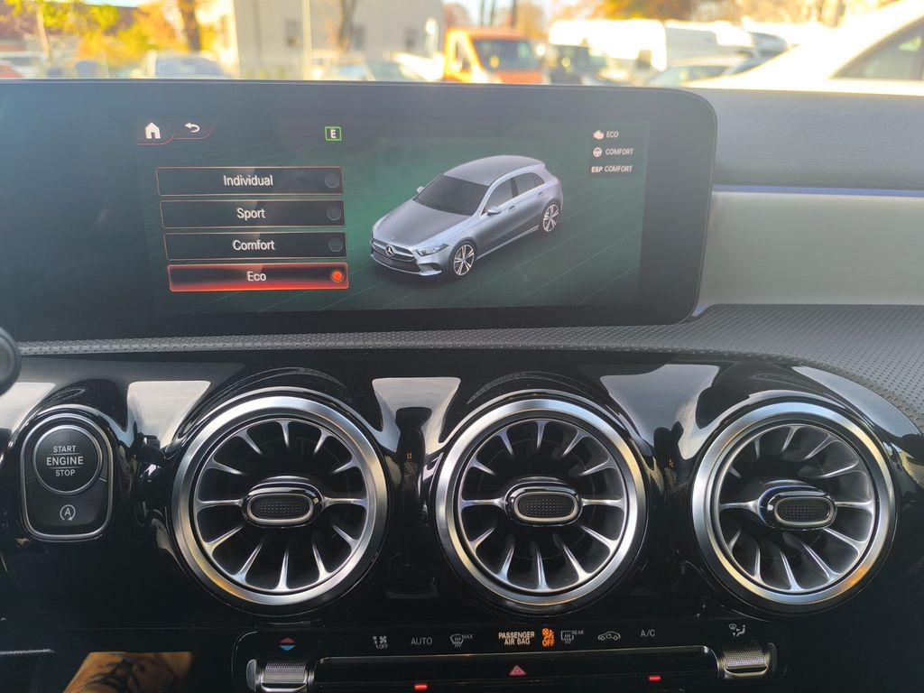 Mercedes-Benz A 200 2023