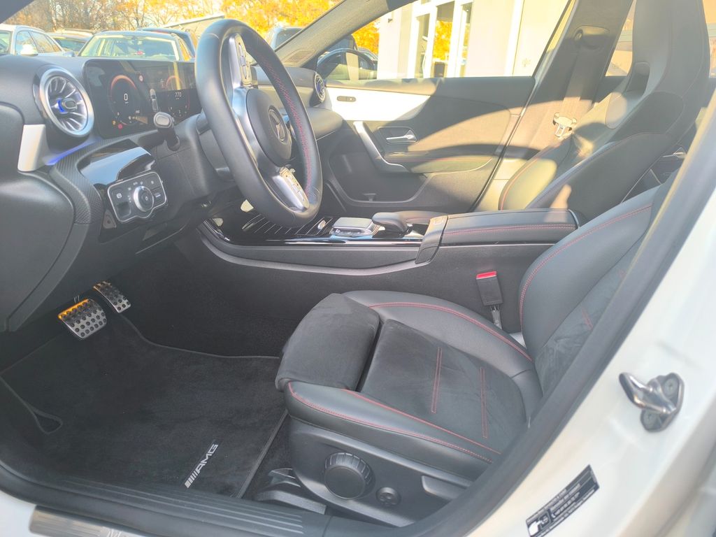 Mercedes-Benz A 200 2023