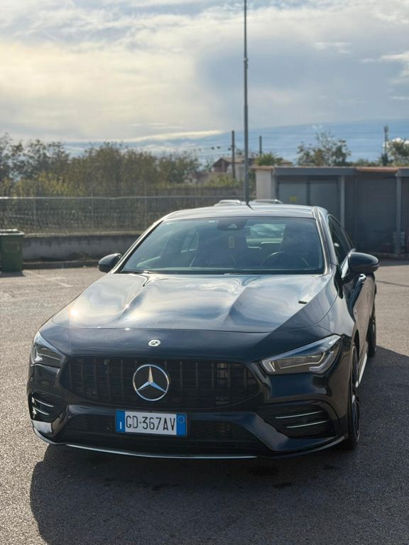 Mercedes-Benz CLA 35 AMG 2021
