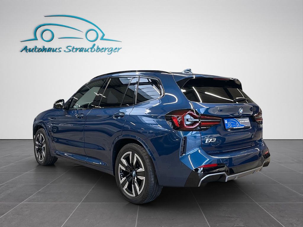 BMW iX3 2023