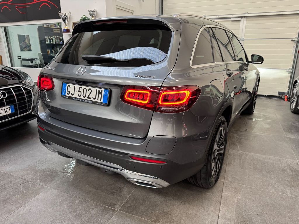 Mercedes-Benz GLC 300 2022