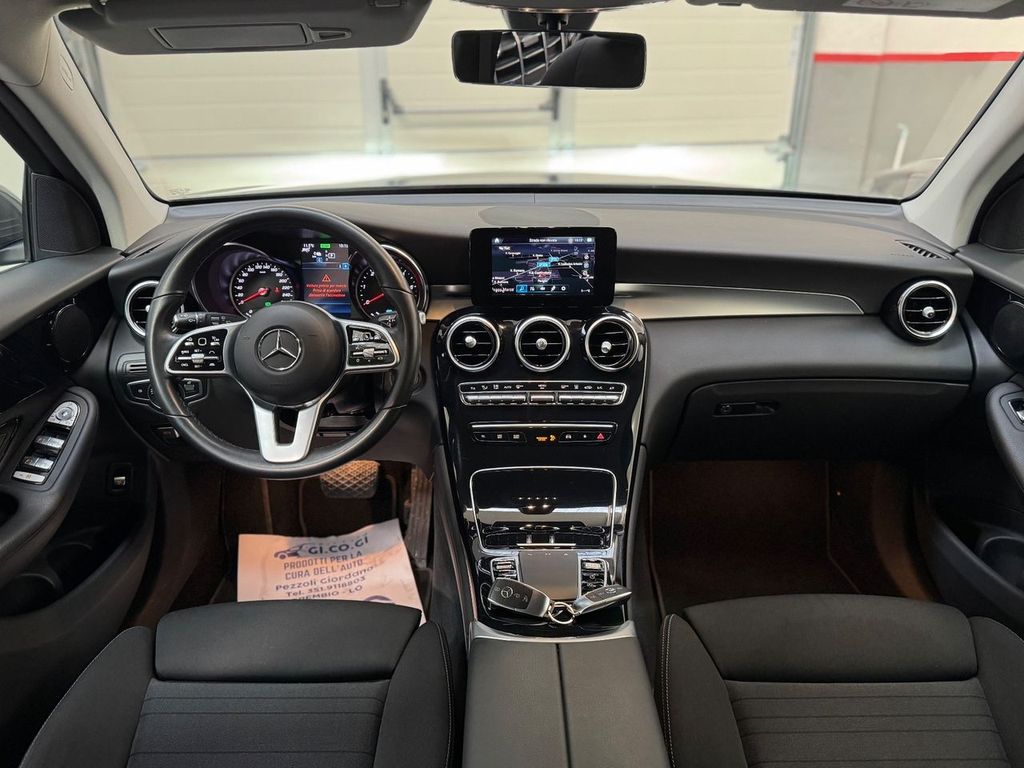 Mercedes-Benz GLC 300 2022