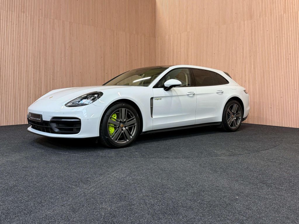 Porsche Panamera 2023