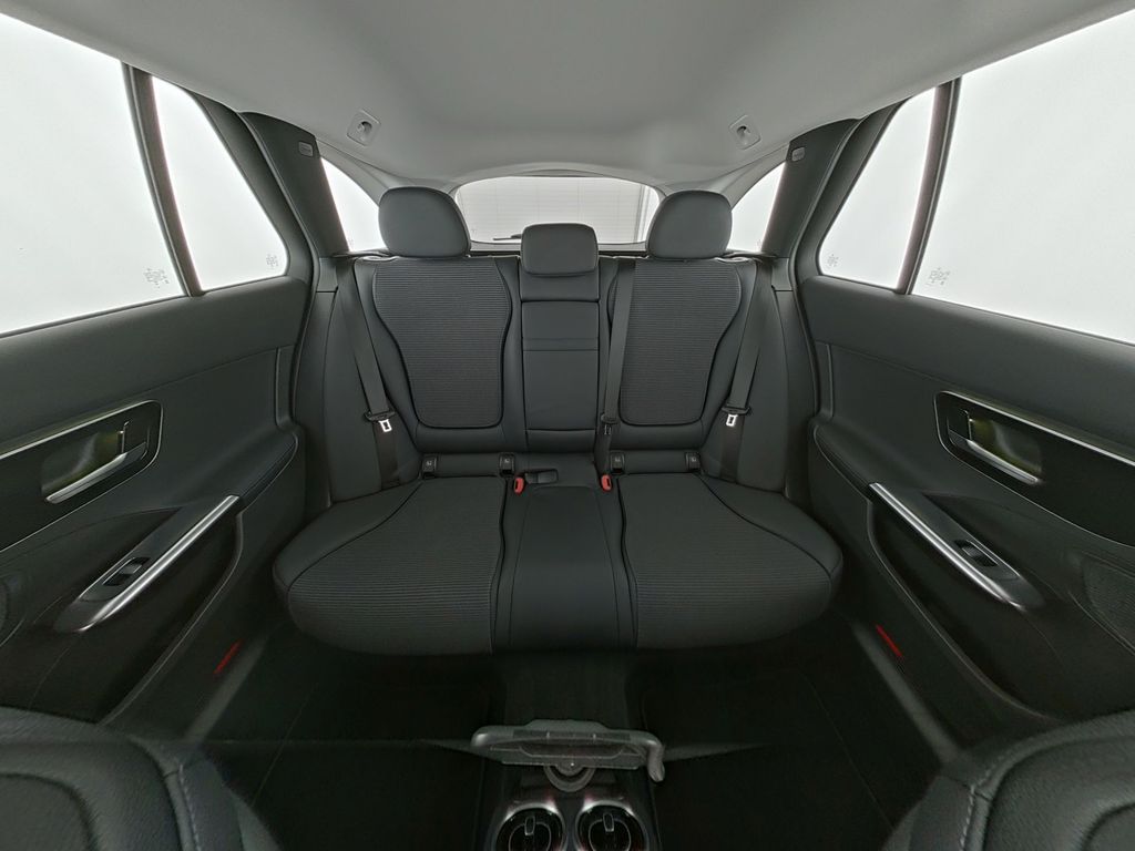 Mercedes-Benz C 200 2024