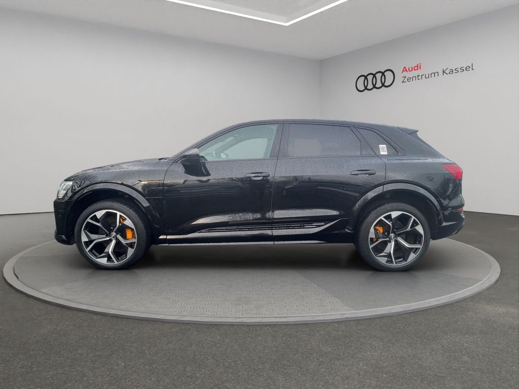 Audi e-tron 2022
