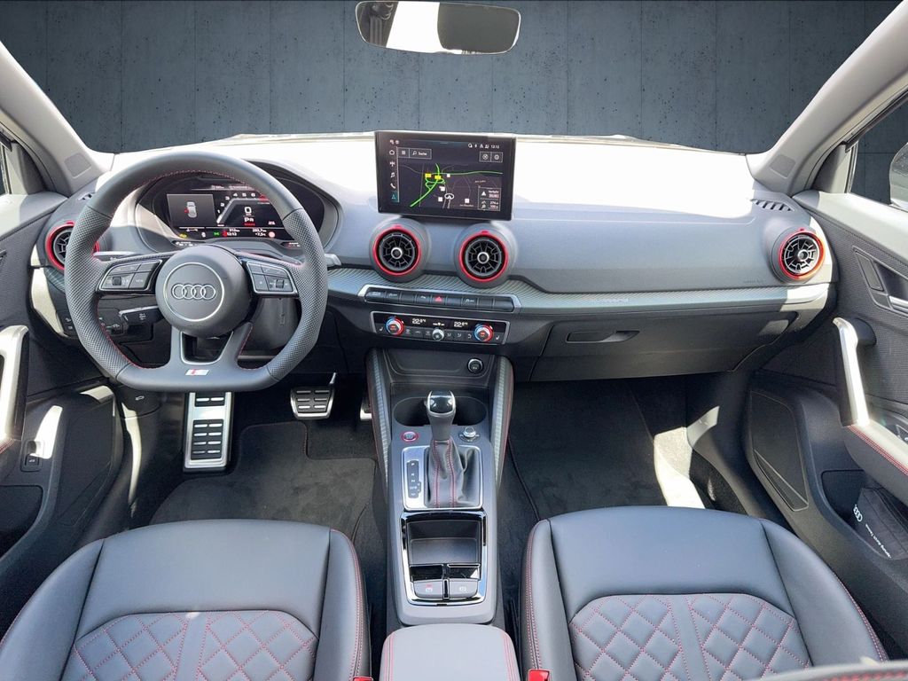 Audi SQ2 2025