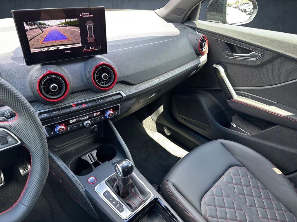 Audi SQ2 2025