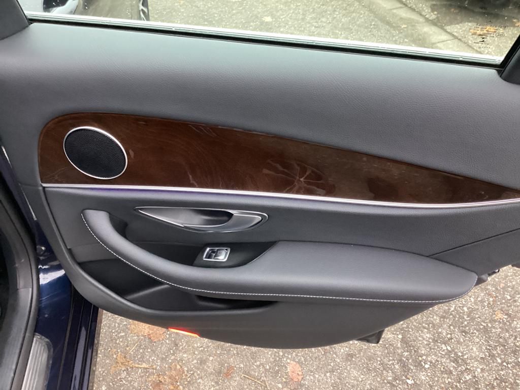 Mercedes-Benz E 300 2022