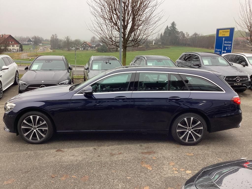 Mercedes-Benz E 300 2022