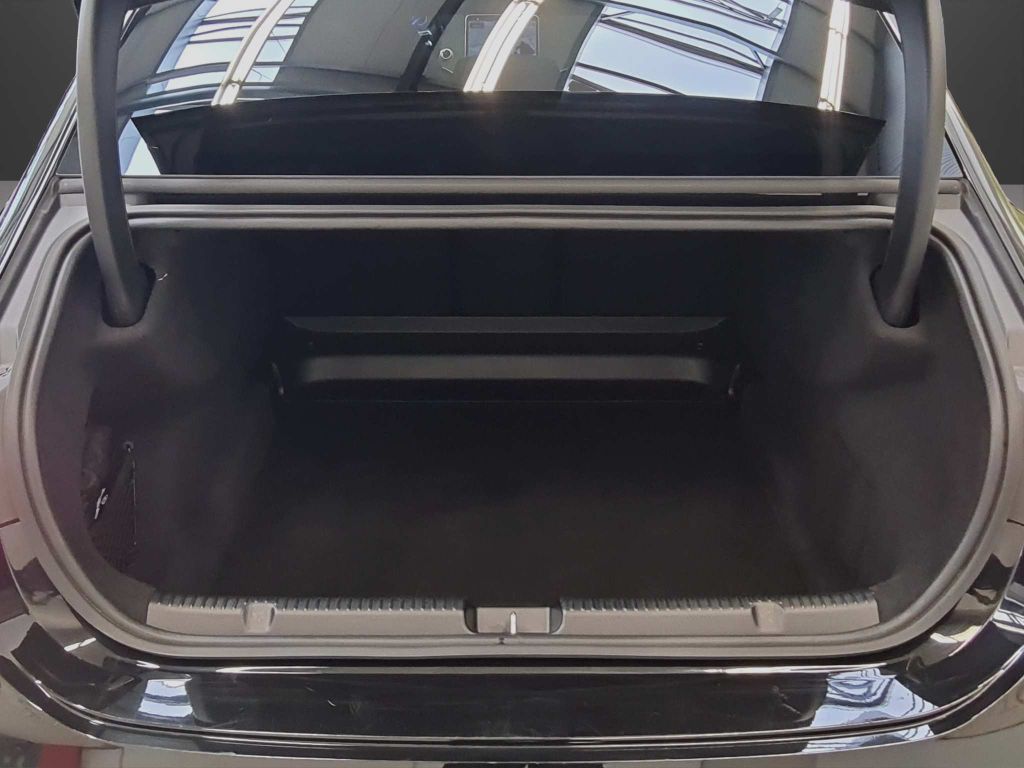 Mercedes-Benz EQE 2023