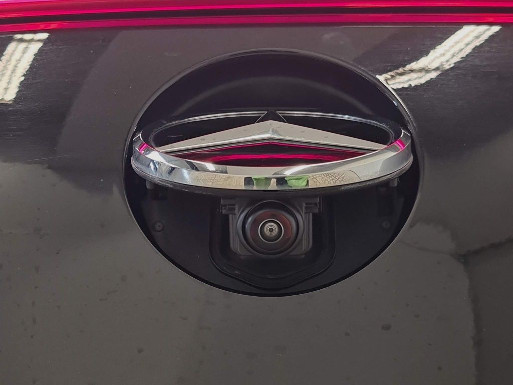 Mercedes-Benz EQE 2023