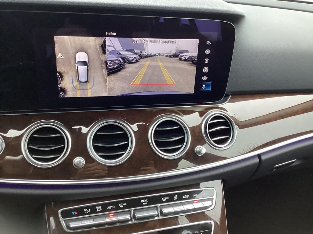 Mercedes-Benz E 300 2022