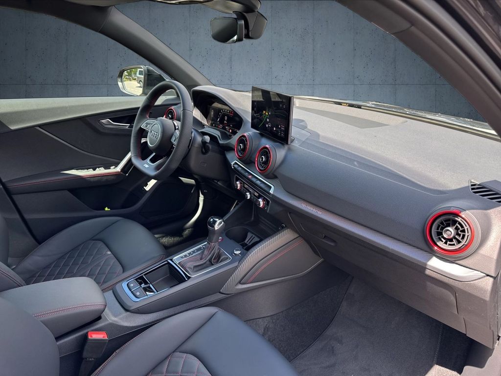Audi SQ2 2025