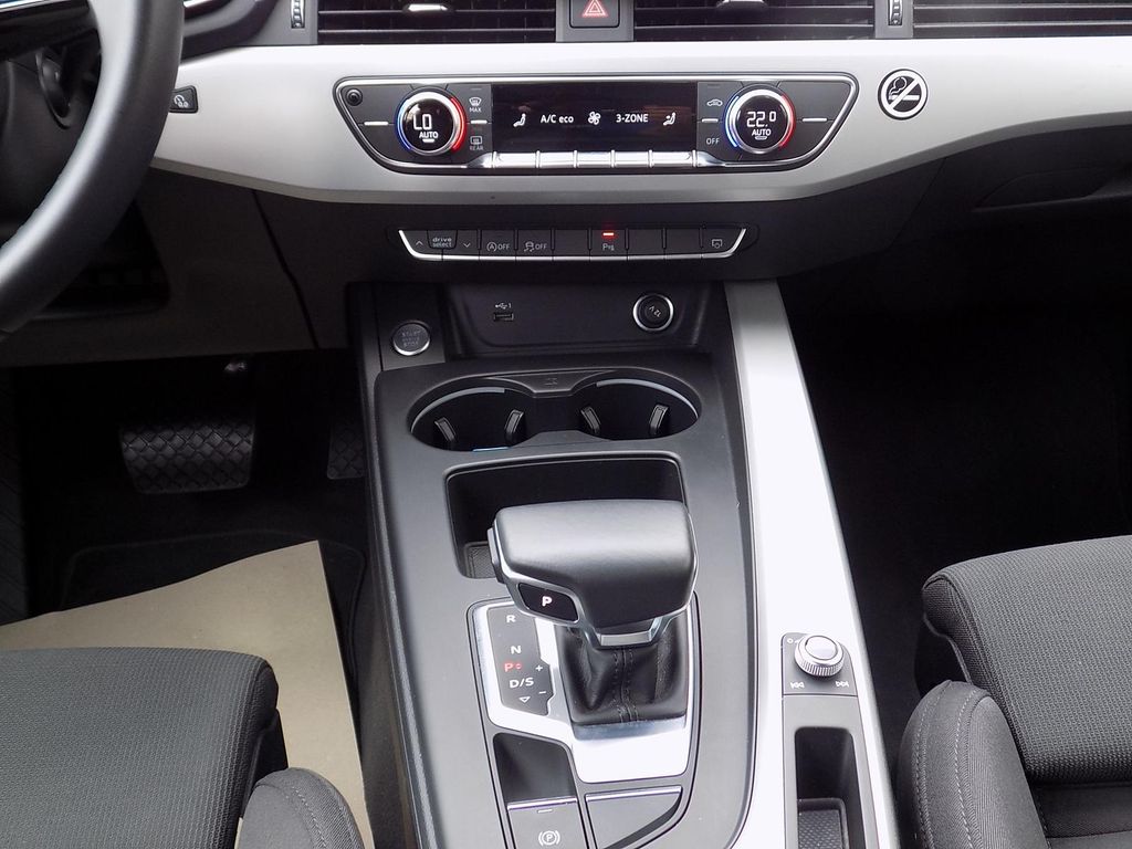 Audi A4 2021