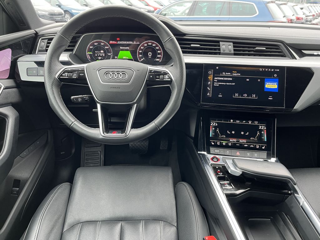 Audi e-tron 2022