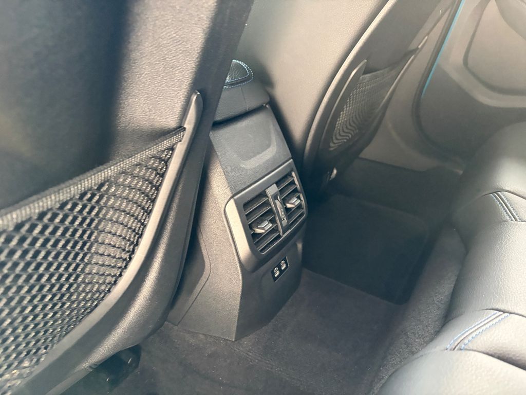 BMW 218 2023