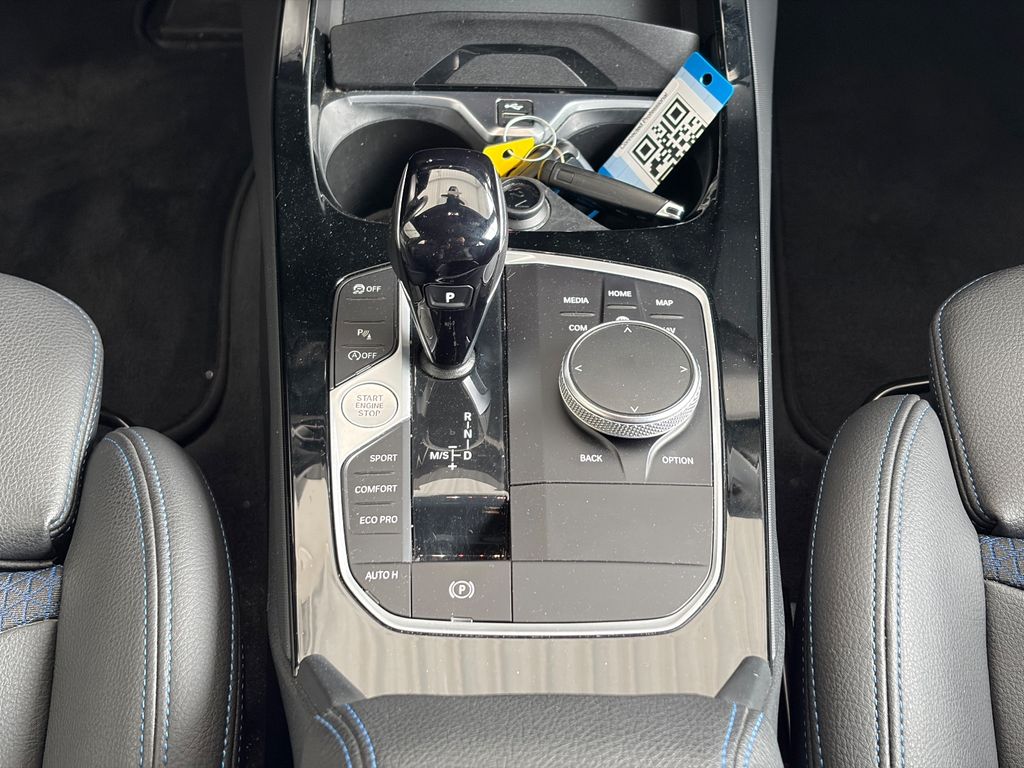 BMW 218 2023