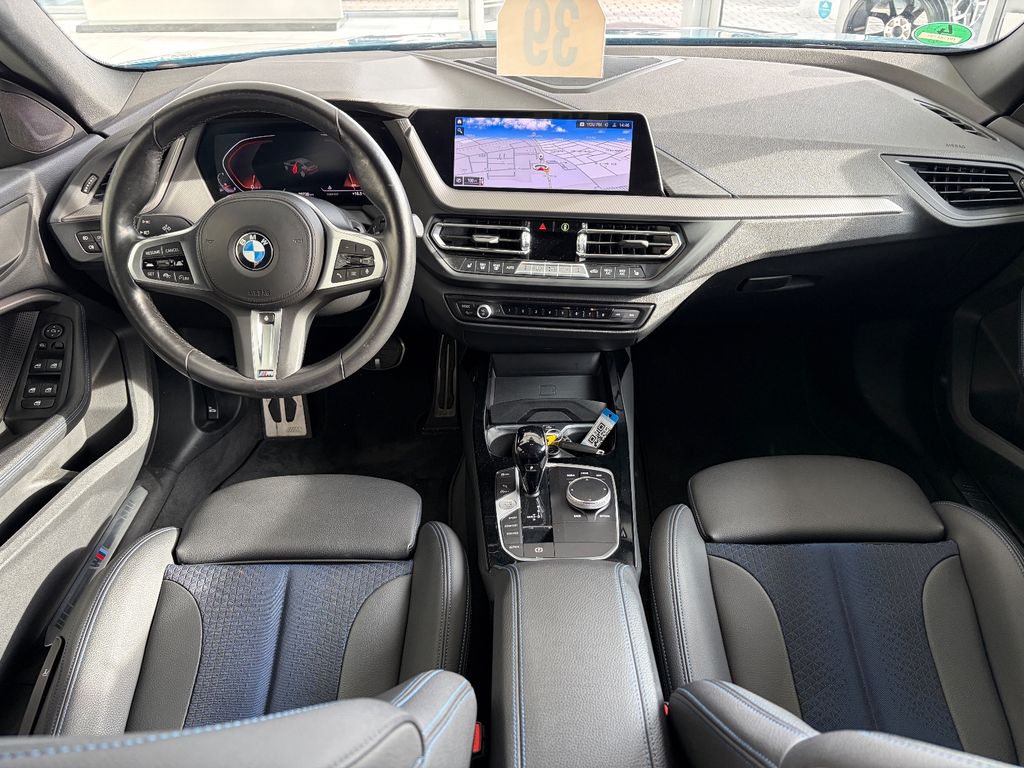 BMW 218 2023