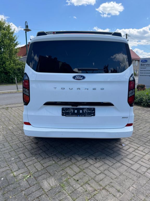 Ford Tourneo Custom 2025