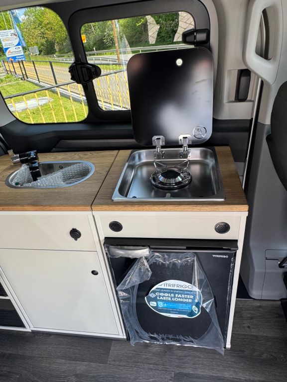 Ford Tourneo Custom 2025