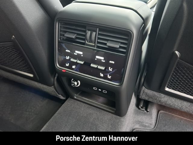 Porsche Cayenne 2025