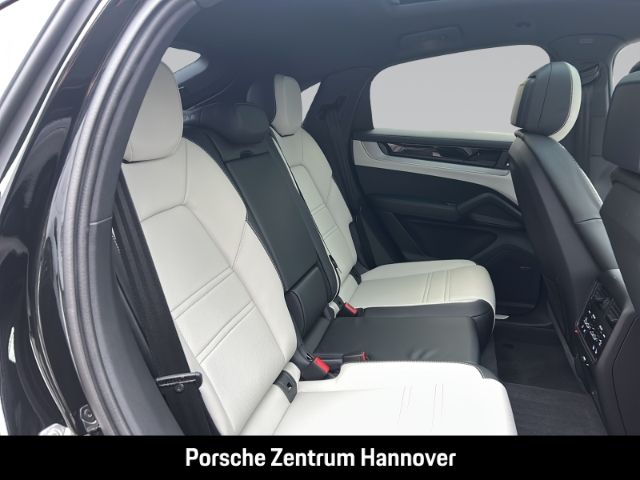 Porsche Cayenne 2025