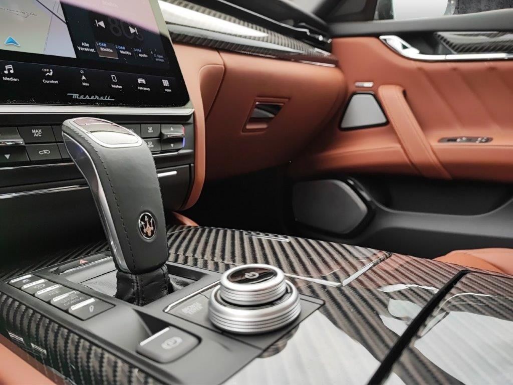 Maserati Quattroporte 2023