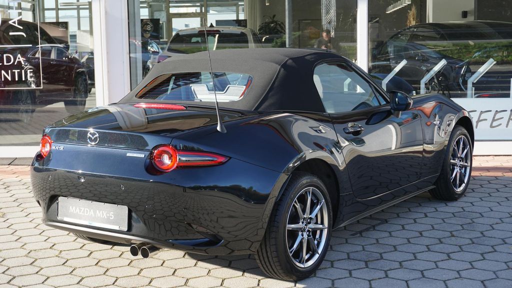 Mazda MX-5 2025