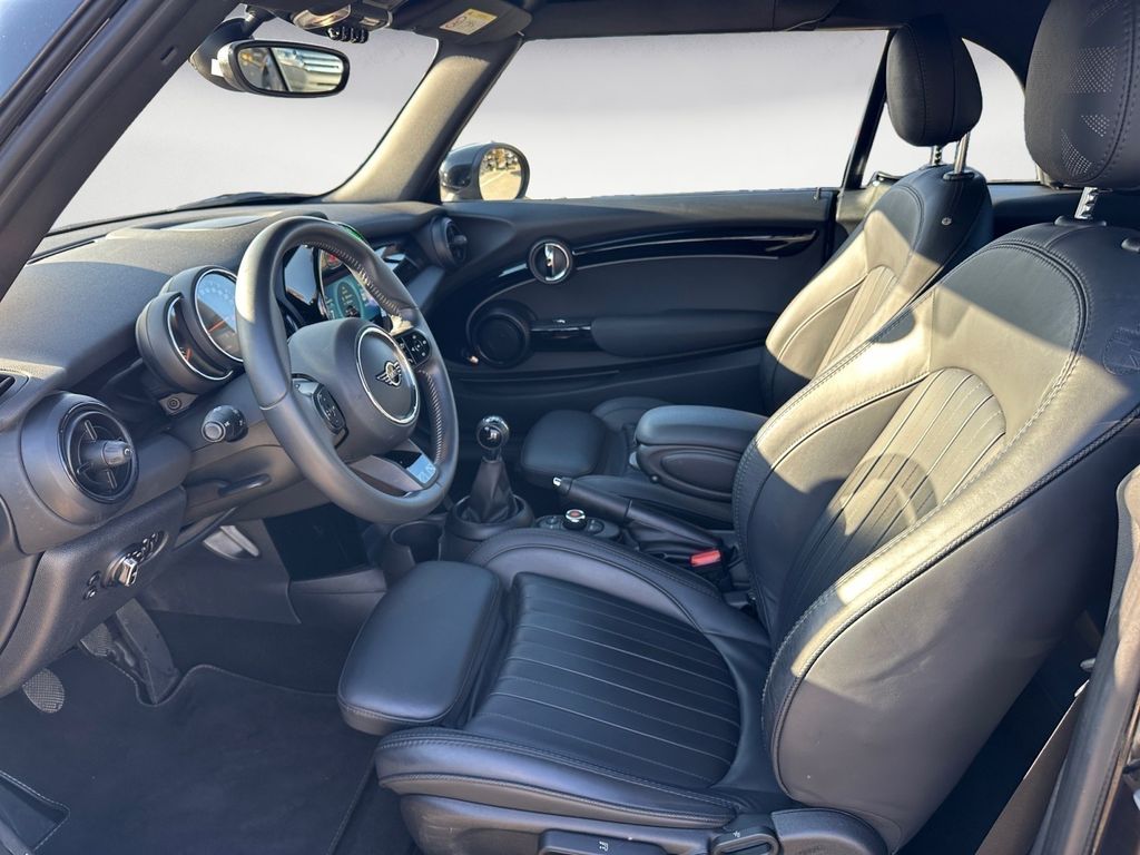 MINI Cooper Cabrio 2022