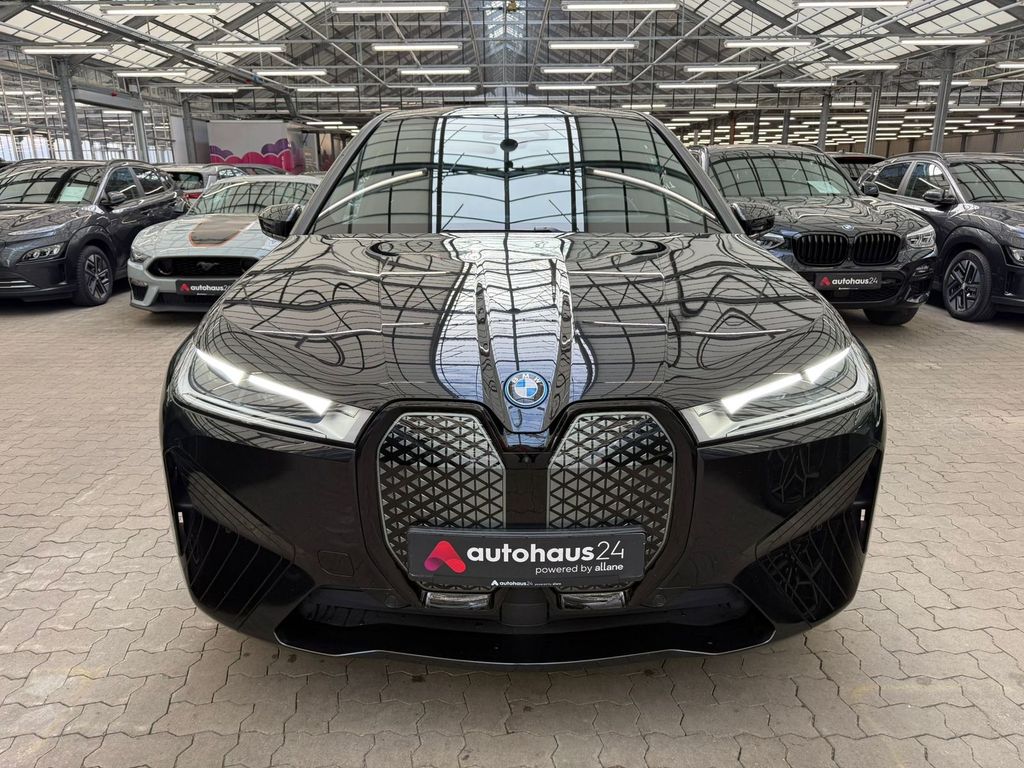 BMW iX 2023