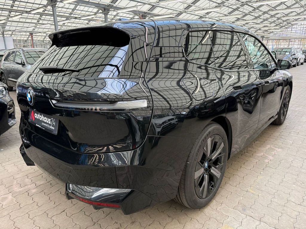 BMW iX 2023