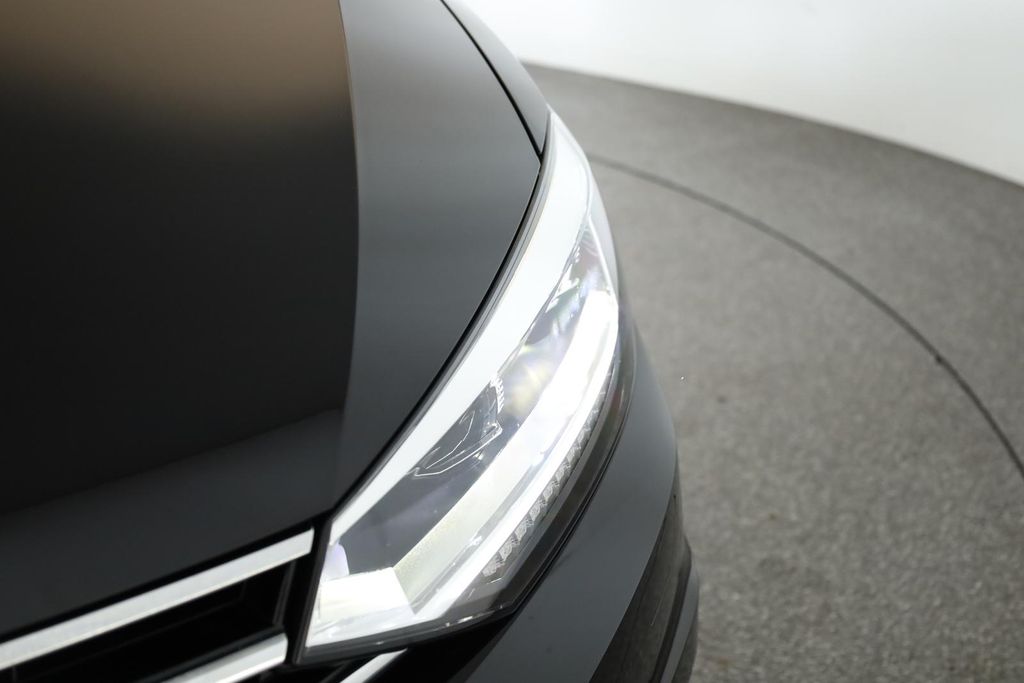 Volkswagen Touran 2025