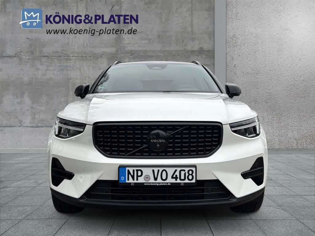 Volvo XC40 2025