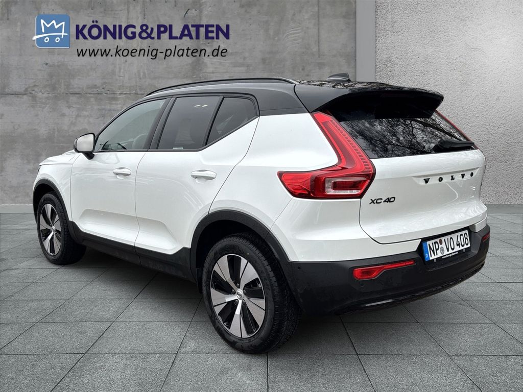 Volvo XC40 2025