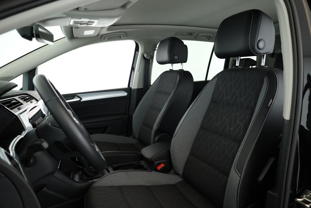 Volkswagen Touran 2025