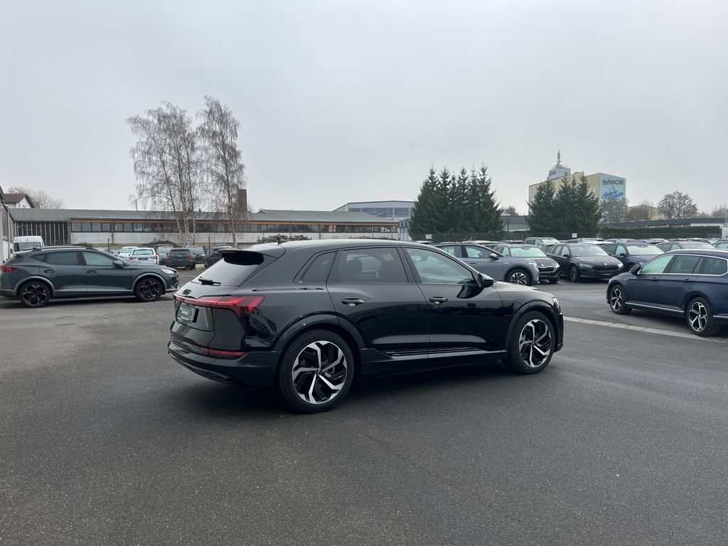 Audi e-tron 2022