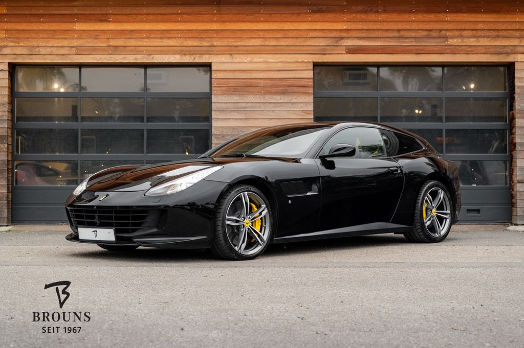 Ferrari GTC4Lusso 2016