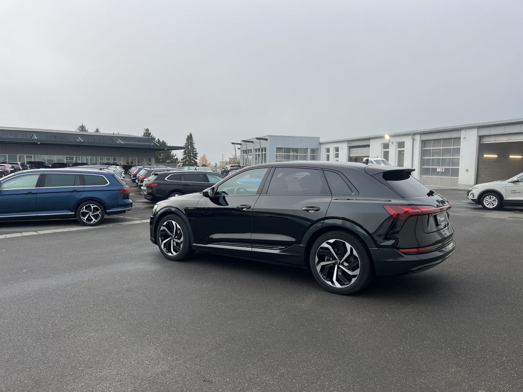 Audi e-tron 2022