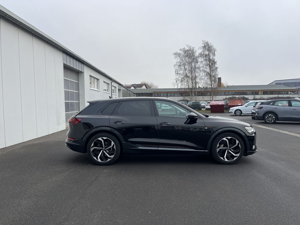Audi e-tron 2022