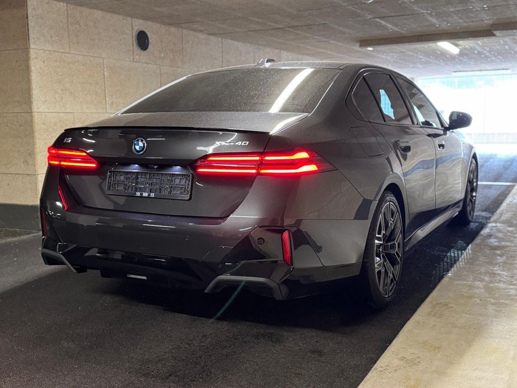 BMW i5 2024